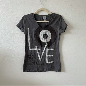 Rock and roll hall of fame v neck record shirt